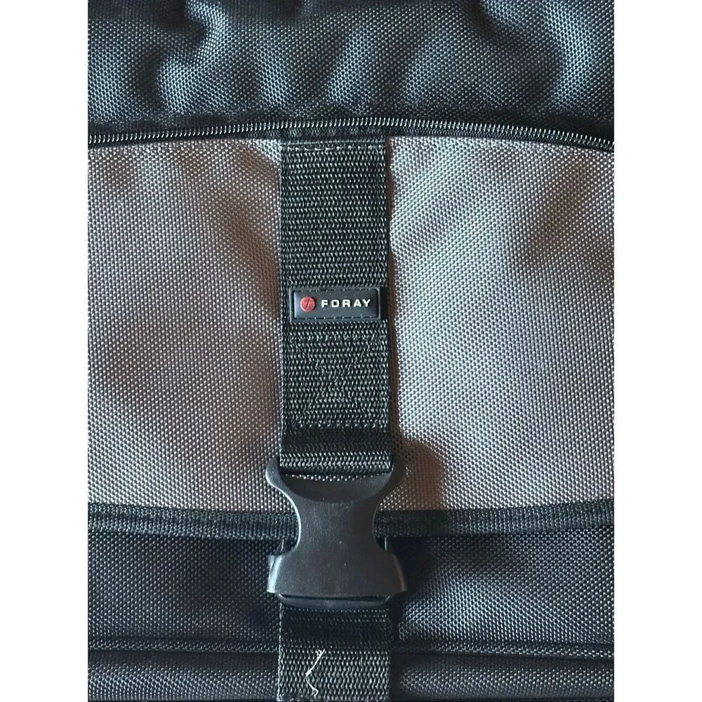 Foray briefcase